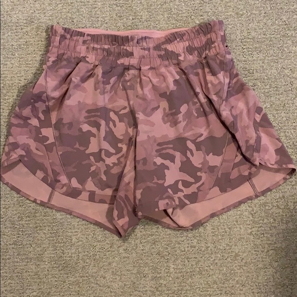 Lululemon pink camo running shorts 5"